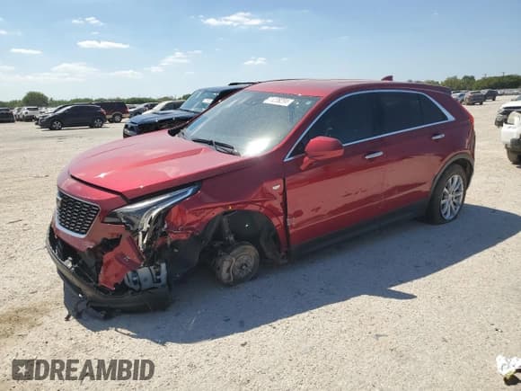 ✅ 2022 Cadillac XT4 FWD Luxury • VIN: 1GYAZAR40NF111913 • Lot: 71238294. Listed on Copart with 35,408 mi. Free auction sales archive from the USA and detailed vehicle history report at DreamBid. Image 1.