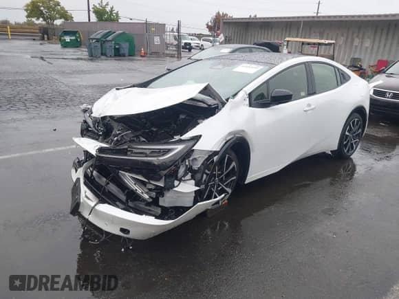 2024 Toyota Prius SE with VIN JTDACACU4R3025222, listed as a IAAI auction lot 43452192 with 5,915 mi miles and . Bid and sale history available at DreamBid. Image 2.