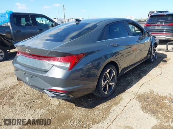 ✅ 2023 Hyundai Elantra Limited • VIN: KMHLP4AG1PU573807 • Lot: 43105632. Listed on IAAI with 39,781 mi. Free auction sales archive from the USA and detailed vehicle history report at DreamBid. Image 4.