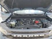 ✅ 2024 Ford Bronco Sport Badlands • VIN: 3FMCR9D95RRE21639 • Lot: 69749535. Wystawiony na Copart z przebiegiem 4 609 mil. Bezpłatny archiwum sprzedaży aukcyjnych z USA i szczegółowy raport historii pojazdu na DreamBid. Zdjęcie 12.