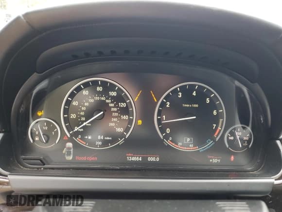 ✅ 2012 BMW 6 Series 650i • VIN: WBALZ3C53CC397375 • Lot: 90095315. Wystawiony na Copart z przebiegiem 134 664 mil. Bezpłatny archiwum sprzedaży aukcyjnych z USA i szczegółowy raport historii pojazdu na DreamBid. Zdjęcie 9.