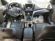 ✅ 2013 Ford Escape SEL • VIN: 1FMCU9H96DUB71063 • Lot: 57750145. Wystawiony na Copart z przebiegiem 167 738 mil. Bezpłatny archiwum sprzedaży aukcyjnych z USA i szczegółowy raport historii pojazdu na DreamBid. Zdjęcie 8.