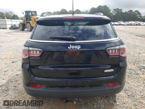 ✅ 2018 Jeep Compass Latitude • VIN: 3C4NJCBB9JT468929 • Lot: 84878265. Listed on Copart with 102,339 mi. Free auction sales archive from the USA and detailed vehicle history report at DreamBid. Image 6.