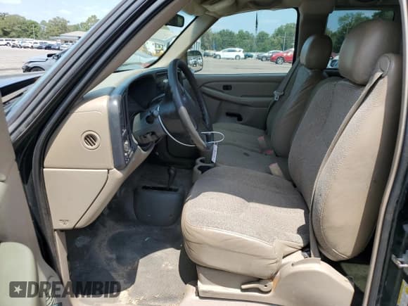 ✅ 2006 Chevrolet Silverado 2500HD Work Truck • VIN: 1GCHK29UX6E241591 • Lot: 68524904. Wystawiony na Copart z przebiegiem 222 895 mil. Bezpłatny archiwum sprzedaży aukcyjnych z USA i szczegółowy raport historii pojazdu na DreamBid. Zdjęcie 7.