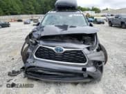 ✅ 2022 Toyota Highlander Hybrid Platinum • VIN: 5TDEBRCH3NS088598 • Lot: 66817535. Listed on Copart with Not provided. Free auction sales archive from the USA and detailed vehicle history report at DreamBid. Image 5.