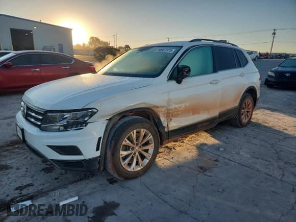 ✅ 2018 Volkswagen Tiguan SEL • VIN: 3VV3B7AXXJM104314 • Lot: 90857375. Wystawiony na Copart z przebiegiem 217 380 mil. Bezpłatny archiwum sprzedaży aukcyjnych z USA i szczegółowy raport historii pojazdu na DreamBid. Zdjęcie 1.