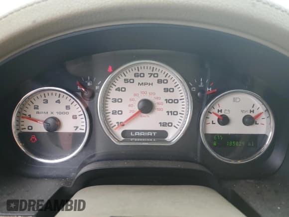 ✅ 2008 Ford F-150 XLT • VIN: 1FTPW12V38KB95829 • Lot: 89523345. Wystawiony na Copart z przebiegiem 185 029 mil. Bezpłatny archiwum sprzedaży aukcyjnych z USA i szczegółowy raport historii pojazdu na DreamBid. Zdjęcie 9.