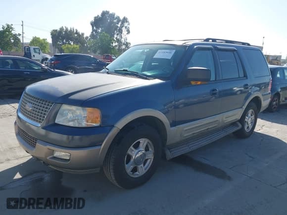 ✅ 2006 Ford Expedition Eddie Bauer • VIN: 1FMPU18506LA93436 • Lot: 42183646. Listed on IAAI with 220,791 mi. Free auction sales archive from the USA and detailed vehicle history report at DreamBid. Image 2.