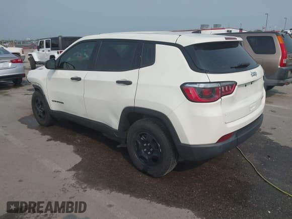 ✅ 2018 Jeep Compass Sport • VIN: 3C4NJCAB2JT193552 • Lot: 43104099. Wystawiony na IAAI z przebiegiem 102 200 mil. Bezpłatny archiwum sprzedaży aukcyjnych z USA i szczegółowy raport historii pojazdu na DreamBid. Zdjęcie 3.