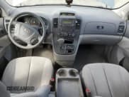 ✅ 2007 Kia Sedona LX • VIN: KNDMB233776175608 • Lot: 69321964. Listed on Copart with 198,560 mi. Free auction sales archive from the USA and detailed vehicle history report at DreamBid. Image 8.