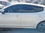 ✅ 2021 Kia Stinger GT • VIN: KNAE35LC8M6088067 • Lot: 42838087. Wystawiony na IAAI z przebiegiem 54 393 mil. Bezpłatny archiwum sprzedaży aukcyjnych z USA i szczegółowy raport historii pojazdu na DreamBid. Zdjęcie 14.