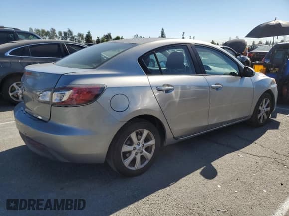 ✅ 2011 Mazda 3 i Touring • VIN: JM1BL1VF7B1431631 • Lot: 91847705. Listed on Copart with 125,756 mi. Free auction sales archive from the USA and detailed vehicle history report at DreamBid. Image 3.