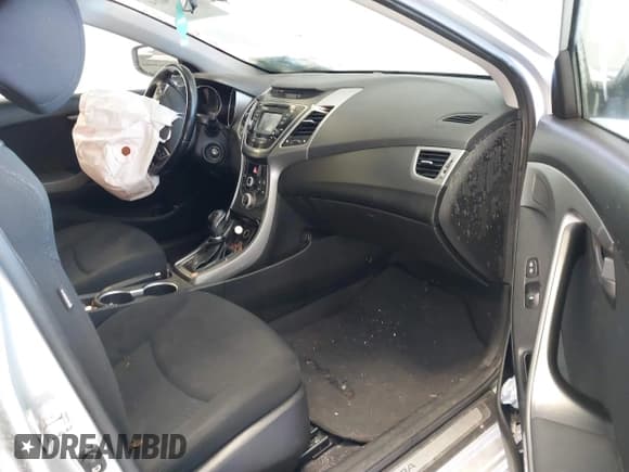 ✅ 2015 Hyundai Elantra SE • VIN: KMHDH4AE4FU238958 • Лот: 41309619. Опубликован ранее на IAAI с пробегом 175 968 миль. Бесплатный доступ к архиву аукционных продаж из США и подробный отчёт об истории автомобиля на DreamBid. Изображение 5.