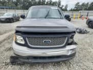 ✅ 1999 Ford F-150 XL • VIN: 1FTRX17L9XNA54239 • Lot: 84377655. Wystawiony na Copart z przebiegiem 386 676 mil. Bezpłatny archiwum sprzedaży aukcyjnych z USA i szczegółowy raport historii pojazdu na DreamBid. Zdjęcie 5.