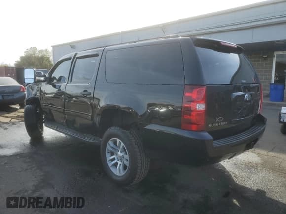 ✅ 2009 Chevrolet Suburban Commercial • VIN: 1GNFK16349R293347 • Лот: 90038905. Опубликован ранее на Copart с пробегом 200 231 миль. Бесплатный доступ к архиву аукционных продаж из США и подробный отчёт об истории автомобиля на DreamBid. Изображение 2.