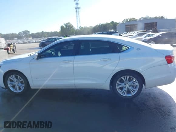 ✅ 2015 Chevrolet Impala LT • VIN: 2G1125S39F9108675 • Lot: 43372019. Listed on IAAI with 249,812 mi. Free auction sales archive from the USA and detailed vehicle history report at DreamBid. Image 14.