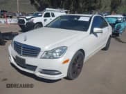 ✅ 2014 Mercedes-Benz C 250 Sport • VIN: WDDGF4HB1EA893149 • Lot: 41865343. Wystawiony na IAAI z przebiegiem 188 557 mil. Bezpłatny archiwum sprzedaży aukcyjnych z USA i szczegółowy raport historii pojazdu na DreamBid. Zdjęcie 17.