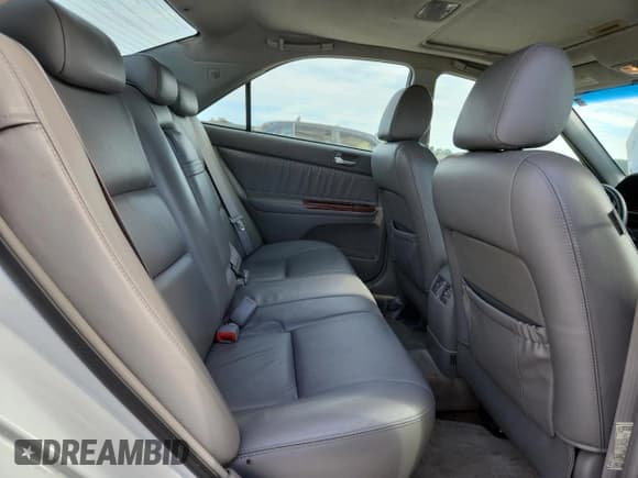 ✅ 2005 Toyota Camry XLE • VIN: 4T1BF30K75U092228 • Лот: 71008545. Опубликован ранее на Copart с пробегом 142 108 миль. Бесплатный доступ к архиву аукционных продаж из США и подробный отчёт об истории автомобиля на DreamBid. Изображение 10.