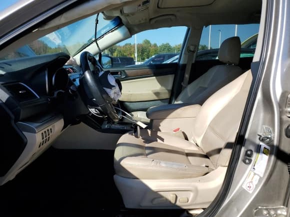 ✅ 2016 Subaru Outback Limited • VIN: 4S4BSENC0G3226983 • Lot: 85344655. Listed on Copart with 170,739 mi. Free auction sales archive from the USA and detailed vehicle history report at DreamBid. Image 7.