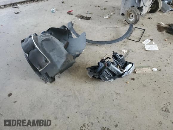 ✅ 2022 Ford Mustang EcoBoost Premium • VIN: 1FA6P8TH6N5139667 • Lot: 82065565. Listed on Copart with 47,448 mi. Free auction sales archive from the USA and detailed vehicle history report at DreamBid. Image 12.