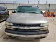 ✅ 2000 Chevrolet Silverado 1500 LT • VIN: 1GCEC19T9YZ295347 • Lot: 55779305. Wystawiony na Copart z przebiegiem 327 352 mil. Bezpłatny archiwum sprzedaży aukcyjnych z USA i szczegółowy raport historii pojazdu na DreamBid. Zdjęcie 5.
