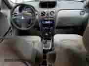 2008 Chevrolet HHR LT z VIN 3GNCA23P18S664897, wystawiony jako Copart lot #73311804 z przebiegiem 200 048 mil mil oraz Szkoda całkowita • Salvage title. Historia ofert i sprzedaży dostępna na DreamBid. Obrazek 8.