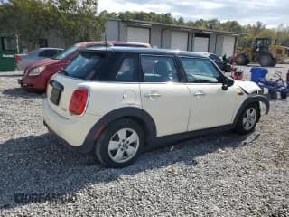 ✅ 2017 MINI Hardtop 4 Door Cooper • VIN: WMWXU1C38H2F78295 • Lot: 87461535. Wystawiony na Copart z przebiegiem 85 167 mil. Bezpłatny archiwum sprzedaży aukcyjnych z USA i szczegółowy raport historii pojazdu na DreamBid. Zdjęcie 3.