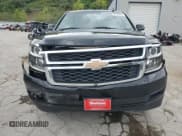 ✅ 2018 Chevrolet Suburban LT • VIN: 1GNSKHKC5JR210980 • Lot: 68180924. Wystawiony na Copart z przebiegiem 93 237 mil. Bezpłatny archiwum sprzedaży aukcyjnych z USA i szczegółowy raport historii pojazdu na DreamBid. Zdjęcie 5.