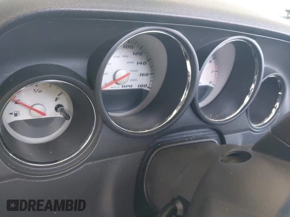 ✅ 2009 Dodge Challenger SRT-8 • VIN: 2B3LJ74W59H579918 • Lot: 41699280. Wystawiony na IAAI z przebiegiem Nie podano. Bezpłatny archiwum sprzedaży aukcyjnych z USA i szczegółowy raport historii pojazdu na DreamBid. Zdjęcie 7.