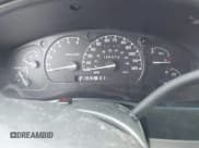 ✅ 2000 Ford Explorer XLT • VIN: 1FMZU83P2YZB75694 • Lot: 41932899. Wystawiony na IAAI z przebiegiem 245 229 mil. Bezpłatny archiwum sprzedaży aukcyjnych z USA i szczegółowy raport historii pojazdu na DreamBid. Zdjęcie 7.