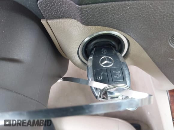 ✅ 2010 Mercedes-Benz C 300 Sport • VIN: WDDGF5EB6AR118206 • Lot: 43060780. Listed on IAAI with 105,521 mi. Free auction sales archive from the USA and detailed vehicle history report at DreamBid. Image 11.