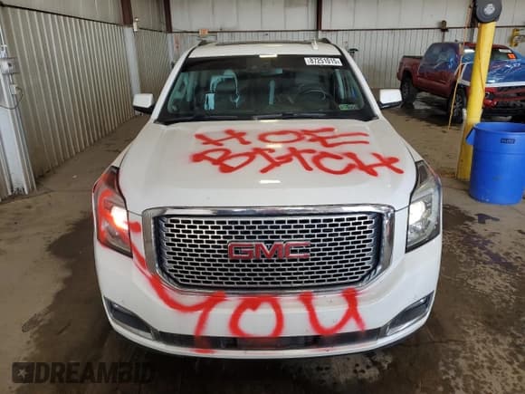 ✅ 2017 GMC Yukon XL Denali • VIN: 1GKS2HKJ4HR163446 • Lot: 87251015. Listed on Copart with 91,603 mi. Free auction sales archive from the USA and detailed vehicle history report at DreamBid. Image 5.