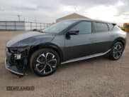 ✅ 2024 Kia EV6 Light Long Range • VIN: KNDC3DLC3R5161931 • Lot: 43703175. Wystawiony na Copart z przebiegiem 35 252 mil. Bezpłatny archiwum sprzedaży aukcyjnych z USA i szczegółowy raport historii pojazdu na DreamBid. Zdjęcie 1.