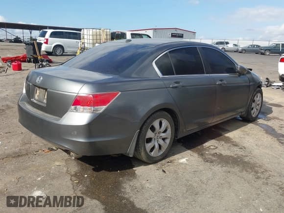 ✅ 2010 Honda Accord EX-L • VIN: 1HGCP2F81AA077071 • Lot: 43683166. Listed on IAAI with 216,786 mi. Free auction sales archive from the USA and detailed vehicle history report at DreamBid. Image 4.