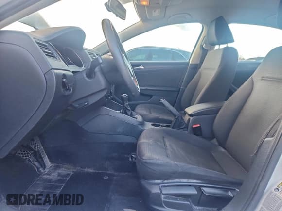 ✅ 2015 Volkswagen Jetta S • VIN: 3VW1K7AJ3FM343550 • Лот: 92855305. Опубликован ранее на Copart с пробегом 132 715 миль. Бесплатный доступ к архиву аукционных продаж из США и подробный отчёт об истории автомобиля на DreamBid. Изображение 7.