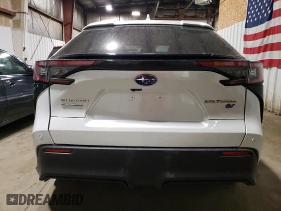 ✅ 2023 Toyota bZ4X XLE • VIN: JTMABABA4PA024476 • Лот: 56062985. Опубликован ранее на Copart с пробегом 4 311 миль. Бесплатный доступ к архиву аукционных продаж из США и подробный отчёт об истории автомобиля на DreamBid. Изображение 6.