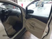 ✅ 2013 Ford C-Max SEL • VIN: 1FADP5BU4DL540861 • Lot: 42440095. Wystawiony na IAAI z przebiegiem 126 228 mil. Bezpłatny archiwum sprzedaży aukcyjnych z USA i szczegółowy raport historii pojazdu na DreamBid. Zdjęcie 5.