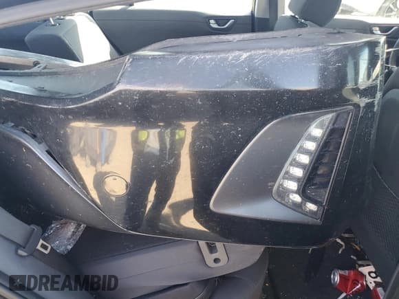 ✅ 2019 Hyundai Ioniq • VIN: KMHC75LH8KU034492 • Lot: 86691515. Wystawiony na Copart z przebiegiem 111 300 mil. Bezpłatny archiwum sprzedaży aukcyjnych z USA i szczegółowy raport historii pojazdu na DreamBid. Zdjęcie 12.