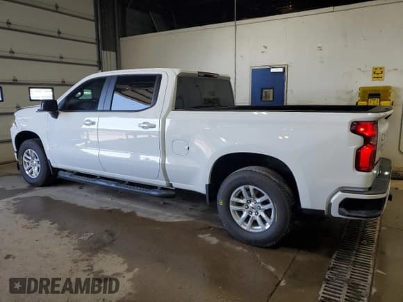 ✅ 2020 Chevrolet Silverado 1500 RST • VIN: 3GCUYEEL6LG421439 • Lot: 63865525. Wystawiony na Copart z przebiegiem 49 330 mil. Bezpłatny archiwum sprzedaży aukcyjnych z USA i szczegółowy raport historii pojazdu na DreamBid. Zdjęcie 2.