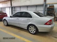 ✅ 2006 Mercedes-Benz C 280 Luxury • VIN: WDBRF54HX6A825189 • Lot: 81903084. Wystawiony na Copart z przebiegiem 231 894 mil. Bezpłatny archiwum sprzedaży aukcyjnych z USA i szczegółowy raport historii pojazdu na DreamBid. Zdjęcie 2.
