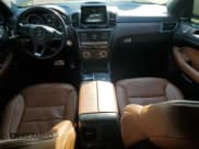 ✅ 2017 Mercedes-Benz GLE 43 AMG • VIN: 4JGED6EB6HA075942 • Lot: 81292865. Wystawiony na Copart z przebiegiem 87 819 mil. Bezpłatny archiwum sprzedaży aukcyjnych z USA i szczegółowy raport historii pojazdu na DreamBid. Zdjęcie 8.