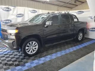 2020 Chevrolet Silverado 1500 Custom with VIN 3GCUYBEF3LG249590, listed as a Copart auction lot 62350755 with 137,080 mi miles and Clean title. Bid and sale history available at DreamBid. Image 1.