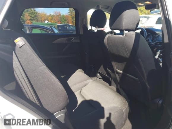 ✅ 2022 Mazda CX-9 Sport • VIN: JM3TCBBY0N0601507 • Lot: 43484543. Wystawiony na IAAI z przebiegiem 26 106 mil. Bezpłatny archiwum sprzedaży aukcyjnych z USA i szczegółowy raport historii pojazdu na DreamBid. Zdjęcie 8.