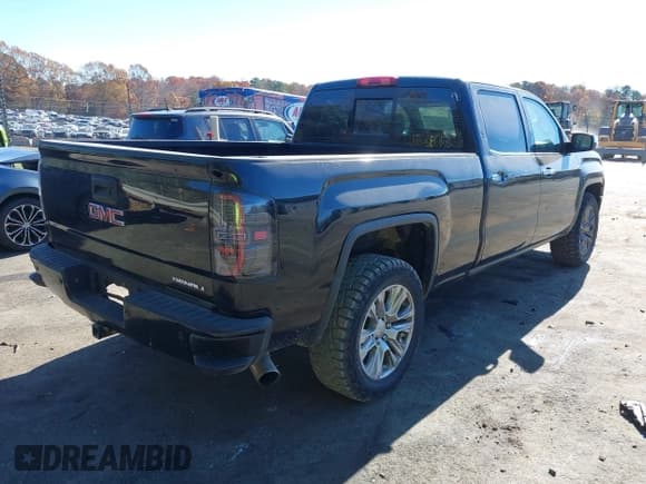 ✅ 2014 GMC Sierra 1500 Denali • VIN: 3GTU2WEJ8EG457349 • Лот: 43679643. Опубликован ранее на IAAI с пробегом 138 682 миль. Бесплатный доступ к архиву аукционных продаж из США и подробный отчёт об истории автомобиля на DreamBid. Изображение 4.