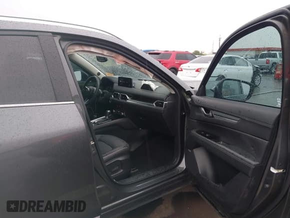 ✅ 2024 Mazda CX-5 S Premium Plus • VIN: JM3KFBEL4R0471112 • Lot: 43422462. Wystawiony na IAAI z przebiegiem 14 666 mil. Bezpłatny archiwum sprzedaży aukcyjnych z USA i szczegółowy raport historii pojazdu na DreamBid. Zdjęcie 5.