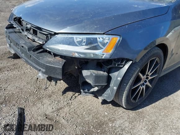 ✅ 2012 Volkswagen Jetta S • VIN: 3VW2K7AJ2CM417329 • Lot: 41972316. Listed on IAAI with 200,299 mi. Free auction sales archive from the USA and detailed vehicle history report at DreamBid. Image 14.