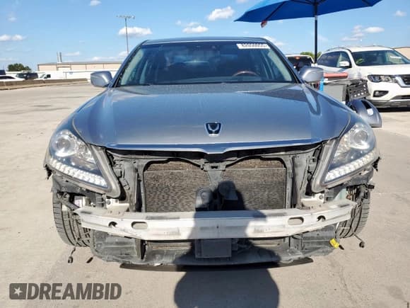 ✅ 2015 Hyundai Equus Signature • VIN: KMHGH4JH6FU100412 • Lot: 82050055. Listed on Copart with 182,492 mi. Free auction sales archive from the USA and detailed vehicle history report at DreamBid. Image 5.