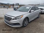 ✅ 2015 Hyundai Sonata Sport • VIN: 5NPE34AB3FH232592 • Lot: 41557269. Wystawiony na IAAI z przebiegiem 121 996 mil. Bezpłatny archiwum sprzedaży aukcyjnych z USA i szczegółowy raport historii pojazdu na DreamBid. Zdjęcie 2.