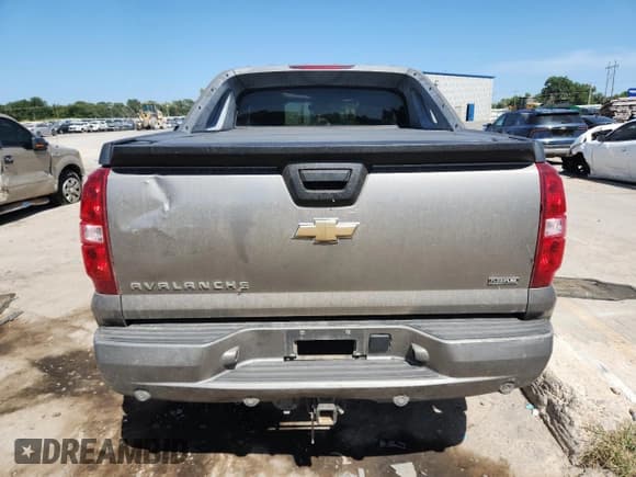 ✅ 2007 Chevrolet Avalanche LS • VIN: 3GNEC12097G294530 • Lot: 66284155. Listed on Copart with 300,600 mi. Free auction sales archive from the USA and detailed vehicle history report at DreamBid. Image 6.