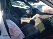 ✅ 2018 Chevrolet Corvette Grand Sport 3LT • VIN: 1G1YZ2D78J5102185 • Lot: 83635484. Wystawiony na Copart z przebiegiem 8 420 mil. Bezpłatny archiwum sprzedaży aukcyjnych z USA i szczegółowy raport historii pojazdu na DreamBid. Zdjęcie 10.